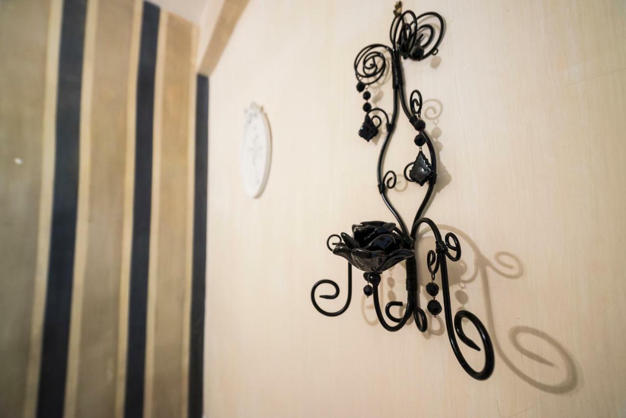 Un Ospite A Fontania Bed and Breakfast Gaeta Exteriör bild